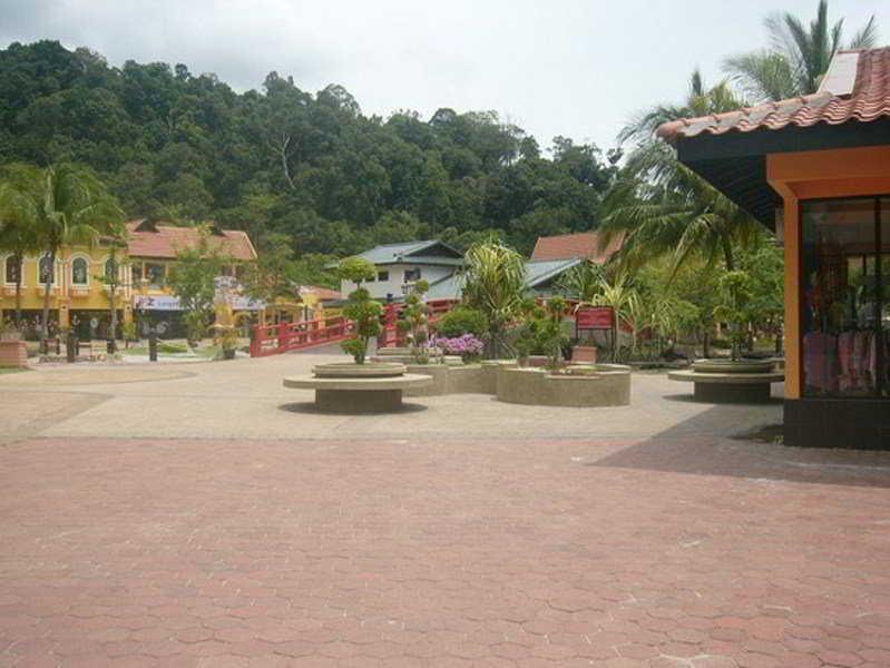 Geopark Hotel Padang Mat Sirat Esterno foto