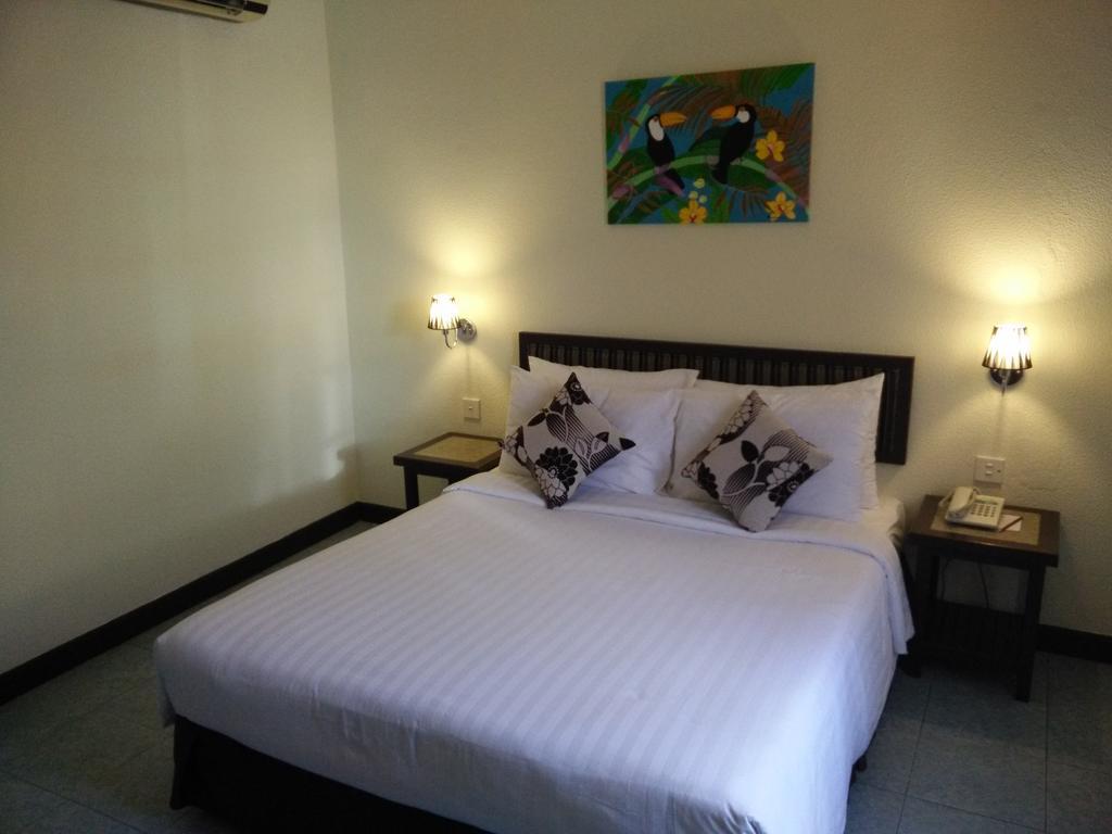 Geopark Hotel Padang Mat Sirat Esterno foto